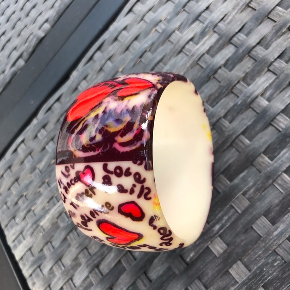 ❤️ LOVE-themed Cuff bracelet ❤️ - Picture 11 of 11